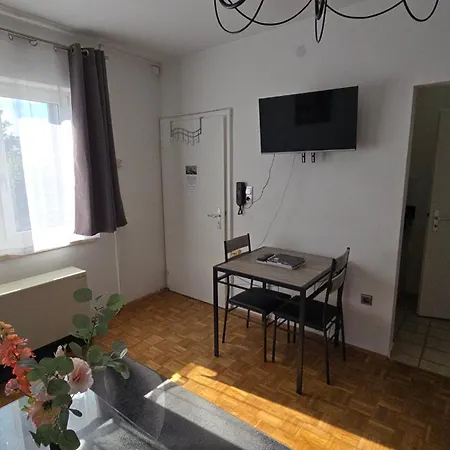 Apartman In *